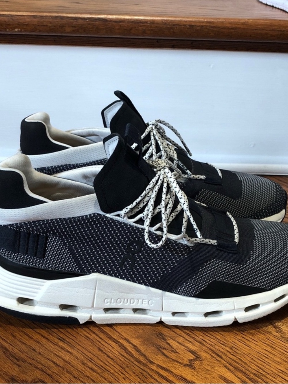 On Running Running  Cloudtec Knit Runner - Black/White Womens 10